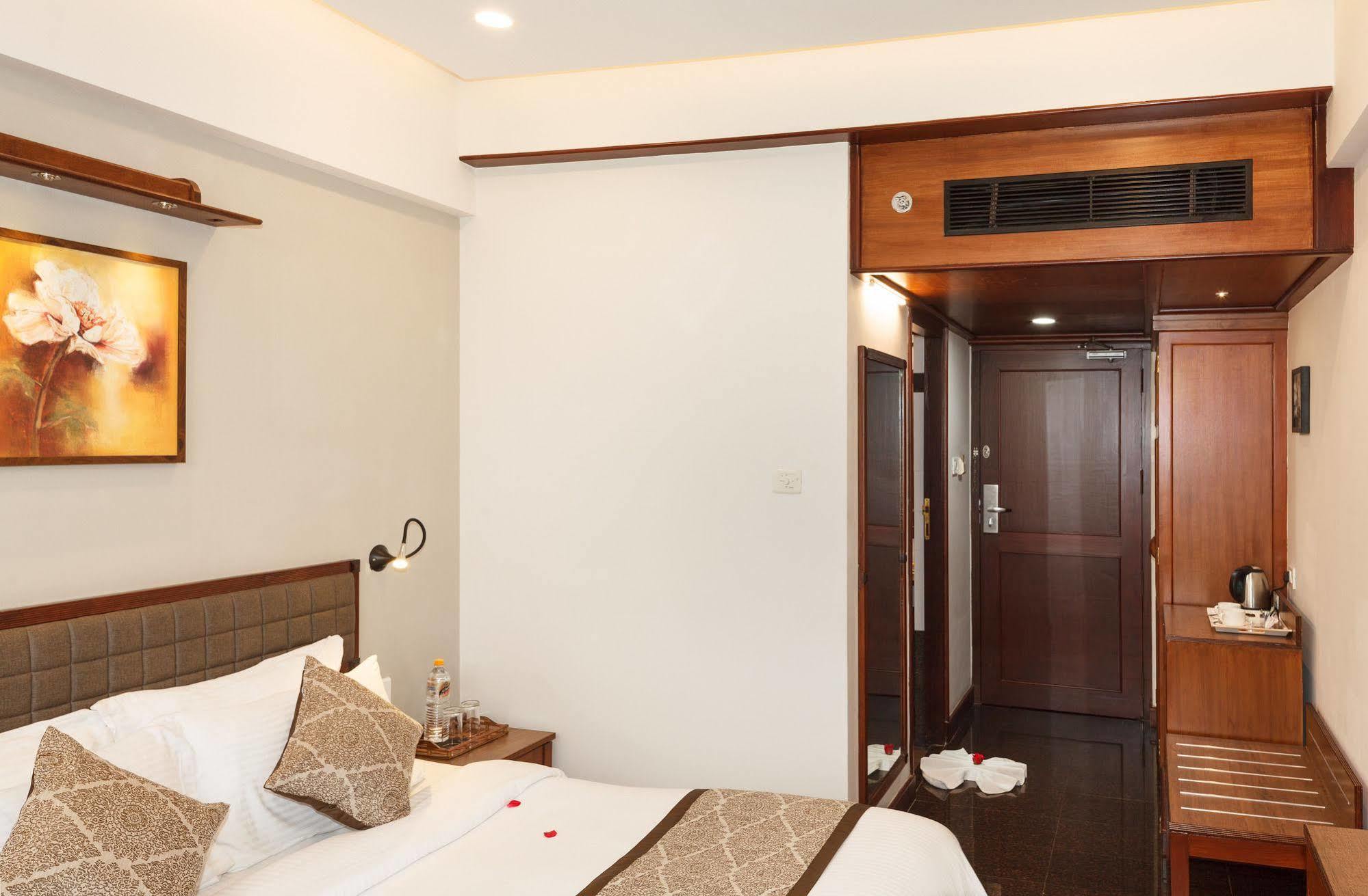 Keys Select By Lemon Tree Hotels, Malabar Gate, Kozhikode Calecute Exterior foto